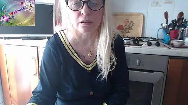 martachatte online show from November 2025 09:42:02 AM