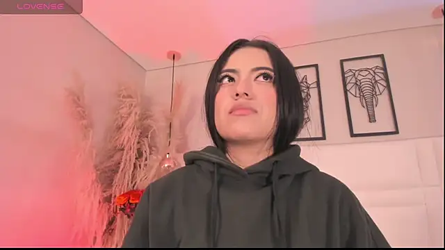 Rebeca jones online show from October 2025 12:24:02 PM