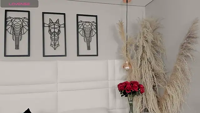 Rebeca jones online show from October 2025 12:19:01 PM