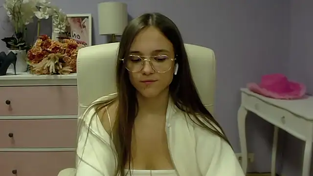 Snapshot of dirtyxEmily chatting on February 2025 10:45:01 AM dirtyxEmily online show from February 2025 10:45:01 AM