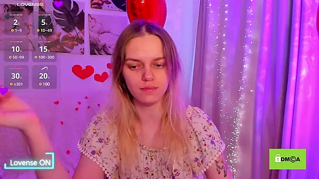 Snapshot of lady_bellaa chatting on February 2025 06:23:01 AM lady bellaa online show from February 2025 06:23:01 AM