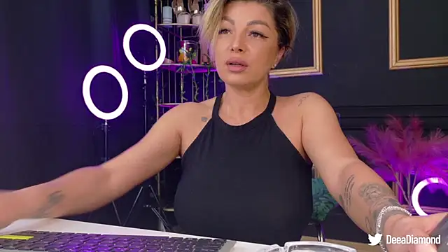 Snapshot of DeeaDiamondd chatting on March 2025 11:03:02 PM DeeaDiamondd online show from March 2025 11:03:02 PM
