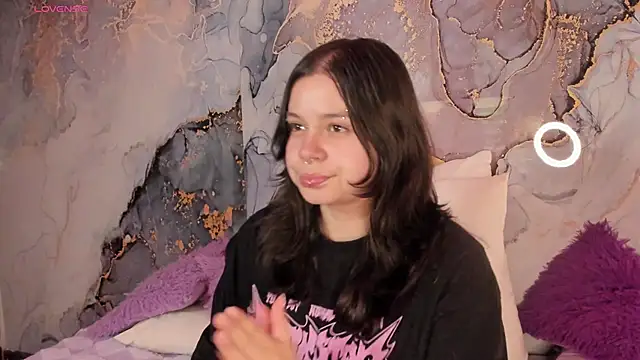 Mey moon online show from February 2026 05:03:02 AM