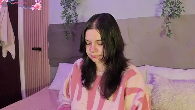 Snapshot of Mey_moon chatting on April 2026 05:33:01 AM Mey moon online show from April 2026 05:33:01 AM