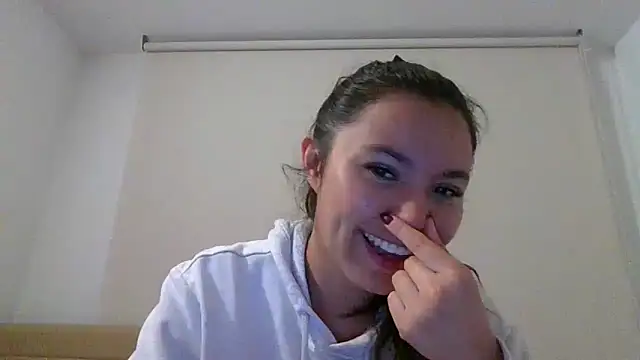 Snapshot of _andygirl chatting on April 2026 02:27:02 AM andygirl online show from April 2026 02:27:02 AM