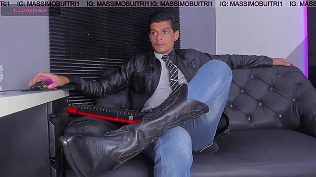 Snapshot of massimo_g chatting on April 2026 01:41:02 AM massimo g online show from April 2026 01:41:02 AM