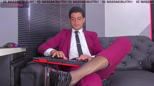 Snapshot of massimo_g chatting on May 2026 02:45:01 PM massimo g online show from May 2026 02:45:01 PM
