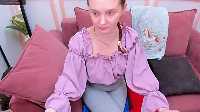 JannaVerdi  online show from February 2026 06:50:01 AM