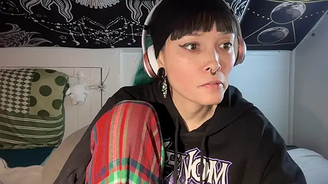 FRRANNKIE online show from February 2025 01:22:01 PM