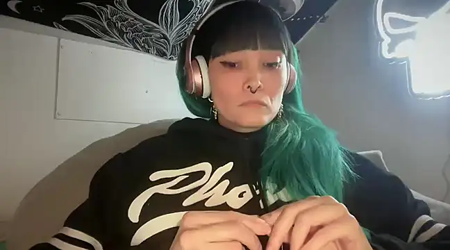 FRRANNKIE online show from February 2025 01:58:01 PM