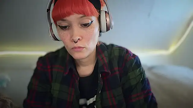 FRRANNKIE online show from October 2025 02:54:01 AM