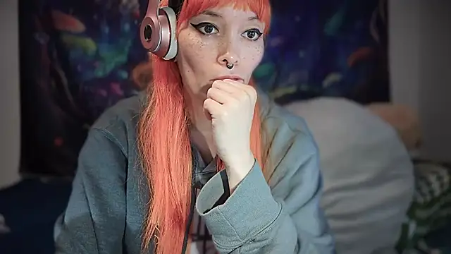 FRRANNKIE online show from November 2025 07:56:02 PM