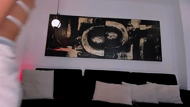 DannaCruz online show from March 2025 10:32:02 PM