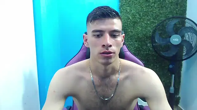 Snapshot of DEIBY_BABY chatting on January 2025 09:04:02 PM DEIBY BABY online show from January 2025 09:04:02 PM