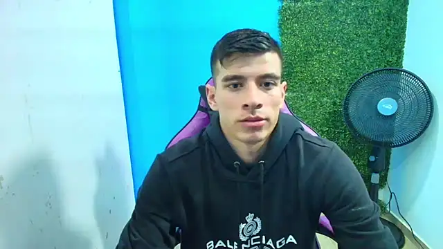 Snapshot of DEIBY_BABY chatting on January 2025 09:04:02 PM DEIBY BABY online show from January 2025 09:04:02 PM