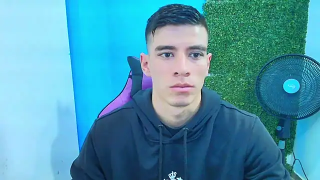 Snapshot of DEIBY_BABY chatting on February 2025 07:35:01 PM DEIBY BABY online show from February 2025 07:35:01 PM