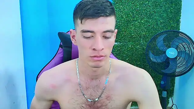 Snapshot of DEIBY_BABY chatting on February 2025 12:51:02 AM DEIBY BABY online show from February 2025 12:51:02 AM