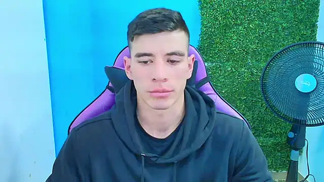 Snapshot of DEIBY_BABY chatting on February 2025 12:59:01 AM DEIBY BABY online show from February 2025 12:59:01 AM