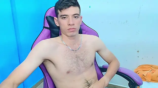 Snapshot of DEIBY_BABY chatting on February 2025 03:13:02 AM DEIBY BABY online show from February 2025 03:13:02 AM