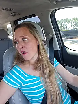 Snapshot of SkyelarSommer chatting on February 2026 05:33:01 PM SkyelarSommer online show from February 2026 05:33:01 PM