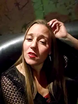 Snapshot of SkyelarSommer chatting on February 2026 05:39:02 AM SkyelarSommer online show from February 2026 05:39:02 AM