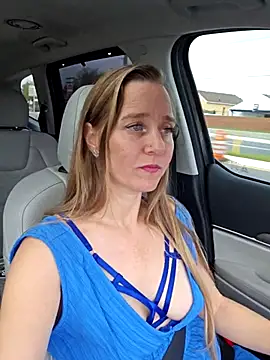 Snapshot of SkyelarSommer chatting on March 2026 01:48:02 PM SkyelarSommer online show from March 2026 01:48:02 PM