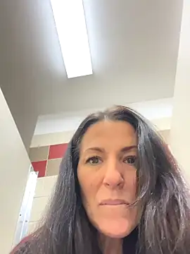 DominiqueX0 online show from December 2025 09:31:02 PM