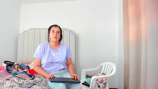 Hanna86 online show from January 2026 02:21:02 PM