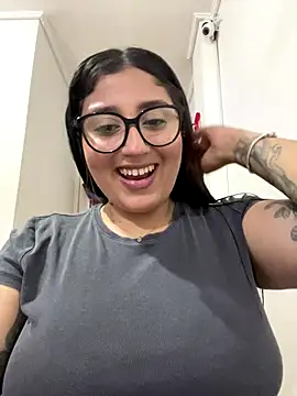 Snapshot of croftsmila chatting on December 2025 11:34:02 PM croftsmila online show from December 2025 11:34:02 PM