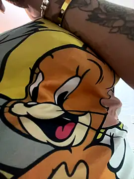 Snapshot of croftsmila chatting on January 2026 01:52:02 AM croftsmila online show from January 2026 01:52:02 AM