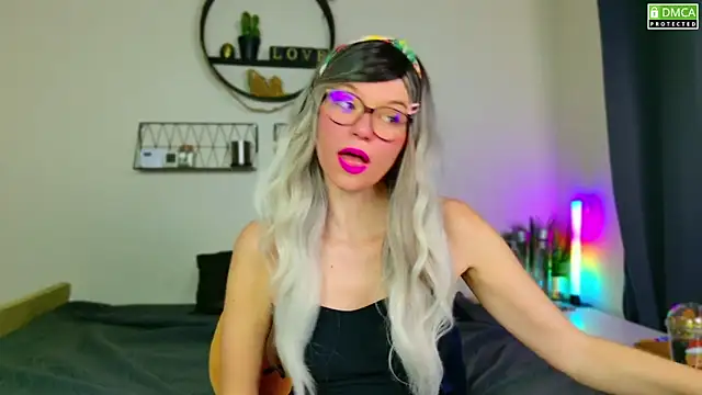 Kittychatte online show from December 2024 07:38:01 AM