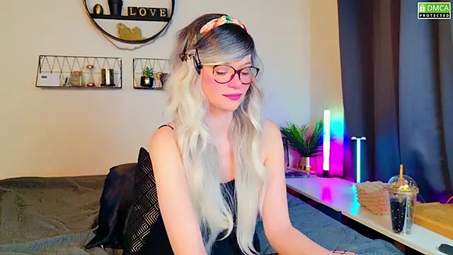 Kittychatte online show from February 2025 07:44:02 AM