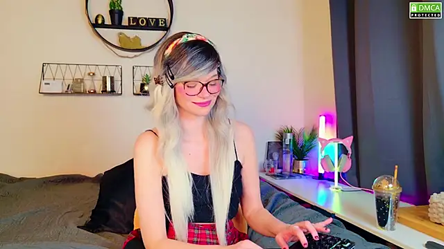 Kittychatte online show from March 2025 08:54:01 PM