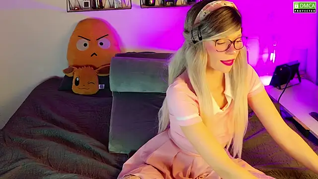 Kittychatte online show from November 2025 09:25:02 PM