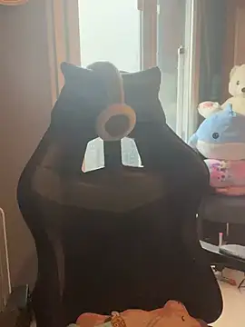 LaPetitechienne1 online show from January 2025 11:22:01 AM