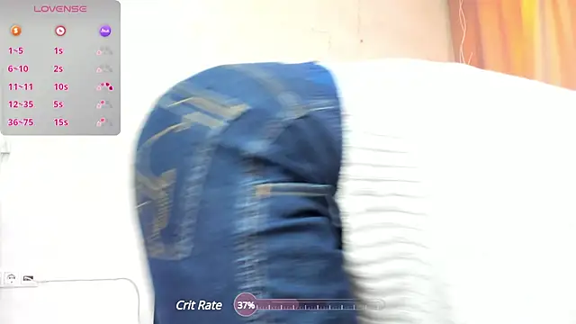 Snapshot of Milf_Tea chatting on January 2025 07:15:01 AM Milf Tea online show from January 2025 07:15:01 AM