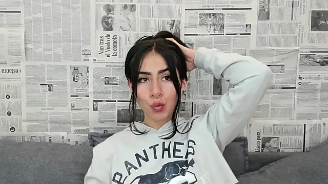 Snapshot of Mhelanny2 chatting on December 2024 02:35:02 PM Mhelanny2 online show from December 2024 02:35:02 PM