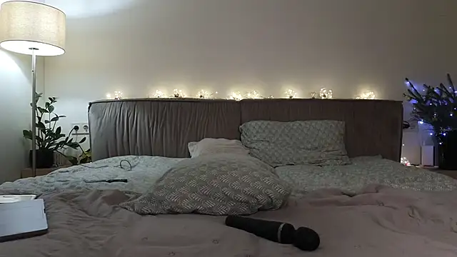 PassionAnn online show from January 2025 10:57:01 PM