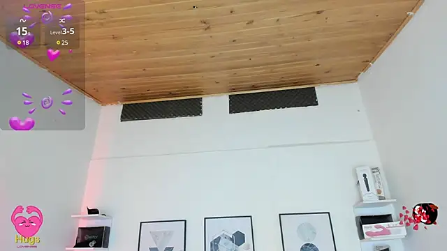 cristal  hot 1 online show from February 2025 04:05:02 AM