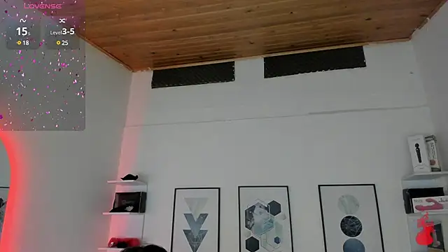 cristal  hot 1 online show from March 2025 10:13:02 AM