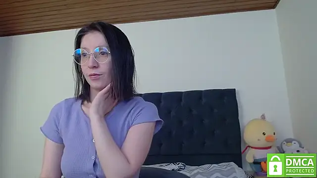 Snapshot of Sophi_Cute chatting on January 2025 02:56:02 PM Sophi Cute online show from January 2025 02:56:02 PM