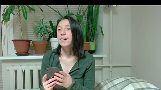 Snapshot of Sophi_Cute chatting on February 2025 05:31:02 PM Sophi Cute online show from February 2025 05:31:02 PM