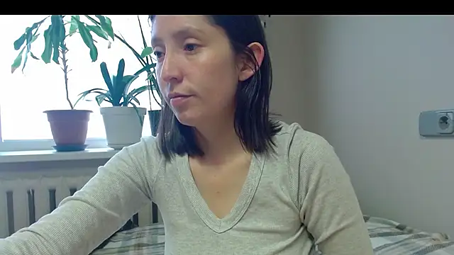 Snapshot of Sophi_Cute chatting on March 2025 02:02:02 PM Sophi Cute online show from March 2025 02:02:02 PM