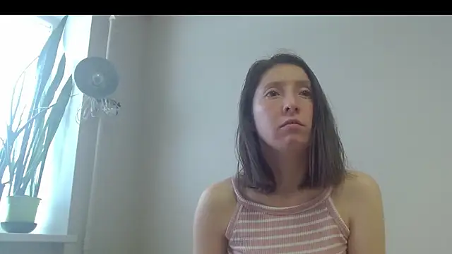 Snapshot of Sophi_Cute chatting on March 2025 12:51:01 PM Sophi Cute online show from March 2025 12:51:01 PM