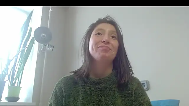 Snapshot of Sophi_Cute chatting on March 2025 12:11:02 PM Sophi Cute online show from March 2025 12:11:02 PM