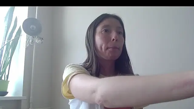 Snapshot of Sophi_Cute chatting on March 2025 02:45:01 PM Sophi Cute online show from March 2025 02:45:01 PM