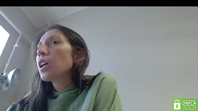 Snapshot of Sophi_Cute chatting on September 2025 11:46:02 AM Sophi Cute online show from September 2025 11:46:02 AM