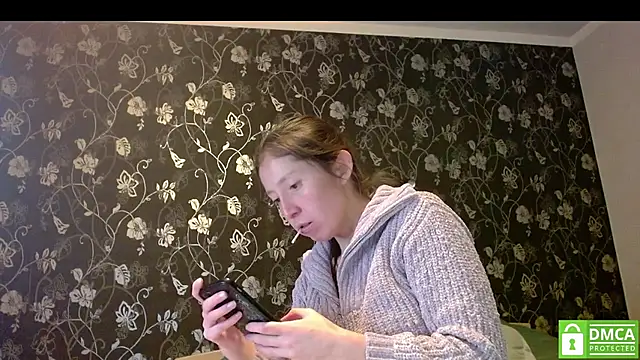 Snapshot of Sophi_Cute chatting on November 2025 11:24:01 AM Sophi Cute online show from November 2025 11:24:01 AM