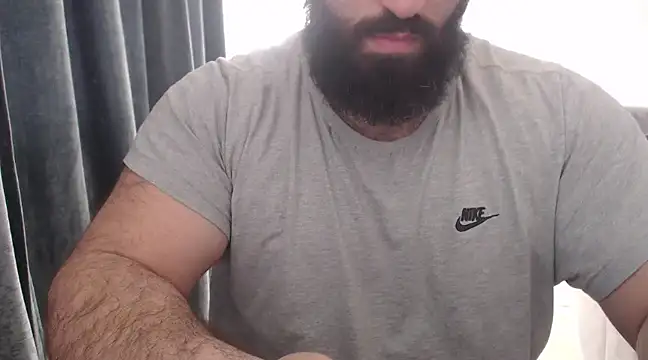 hugemachohandsome online show from February 2025 01:03:01 PM