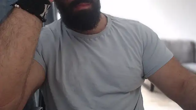 hugemachohandsome online show from September 2025 07:40:02 AM